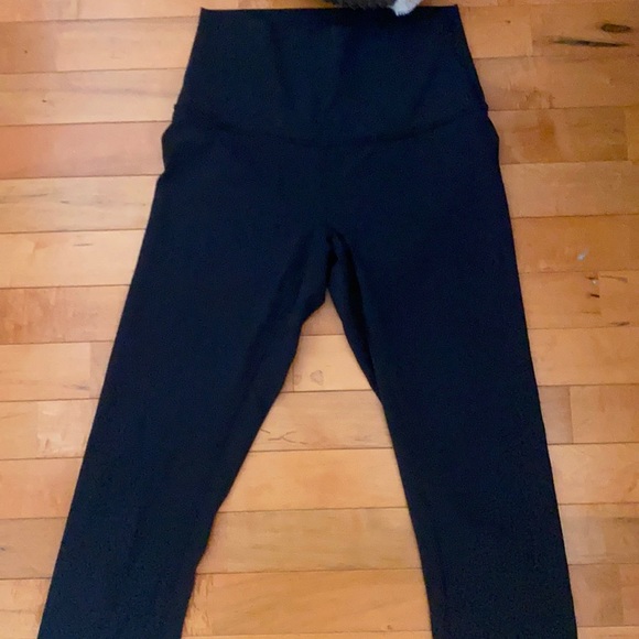 barley used lululemon leggings, black size 2/small - Picture 4 of 6